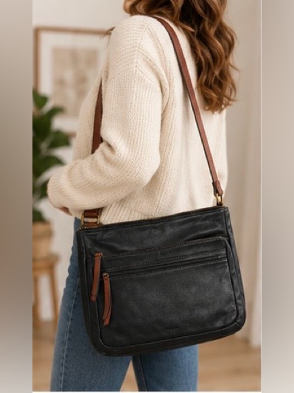 Fossil black leather convertible Crossbody with dust bag